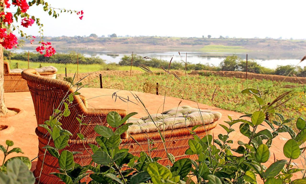 Bhadrawati - A Riverside Safari Lodge Ranthambore Exterior foto
